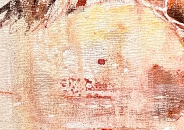 Detail van Bird Soul: de spiegeling in het stille water en zachte druppels aan de onderrand, het houten paneel schemert door