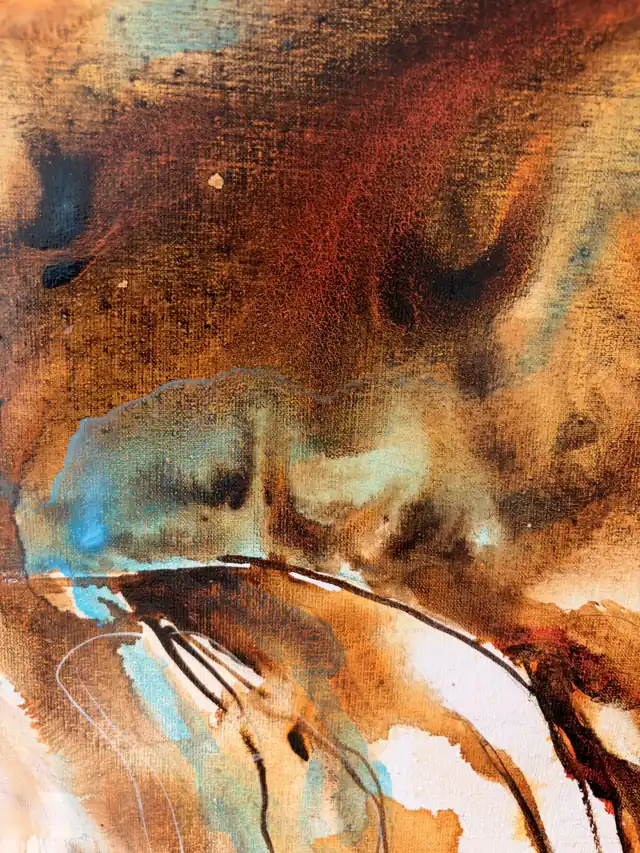 Detail van Ravel: donkere storm van omber en roestkleurig pigment met een flits turquoise